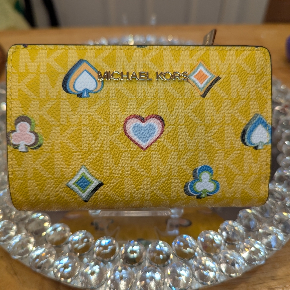 Michael Kors Jet Set Medium Printed Signature Logo Wallet NWT
